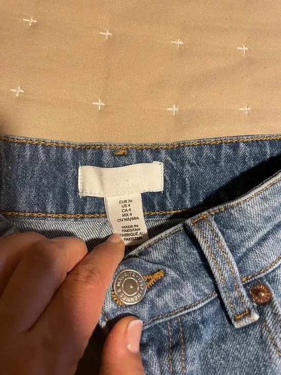 H&M High-Rise Light Blue Women’s Jeans wide leg - Picture 3 of 8